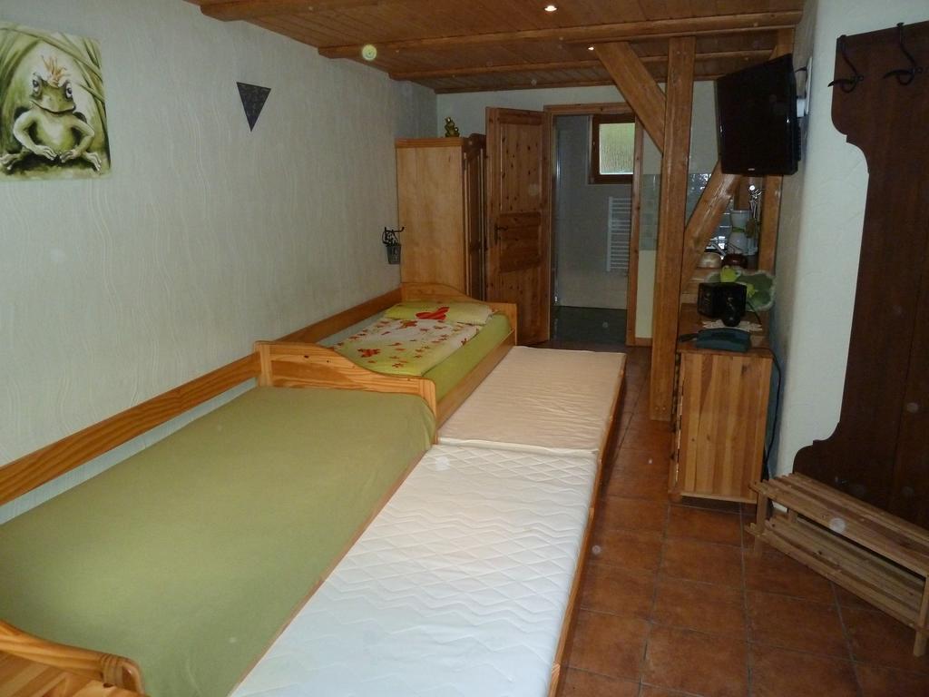 Gästezimmer am Märchenbrunnen Dresden Exterior foto