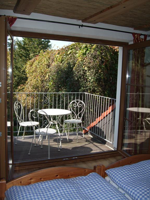 Gästezimmer am Märchenbrunnen Dresden Exterior foto