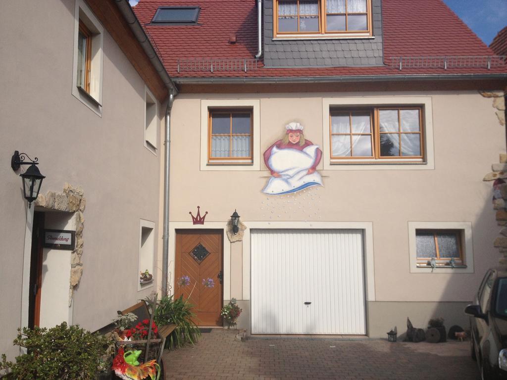 Gästezimmer am Märchenbrunnen Dresden Exterior foto