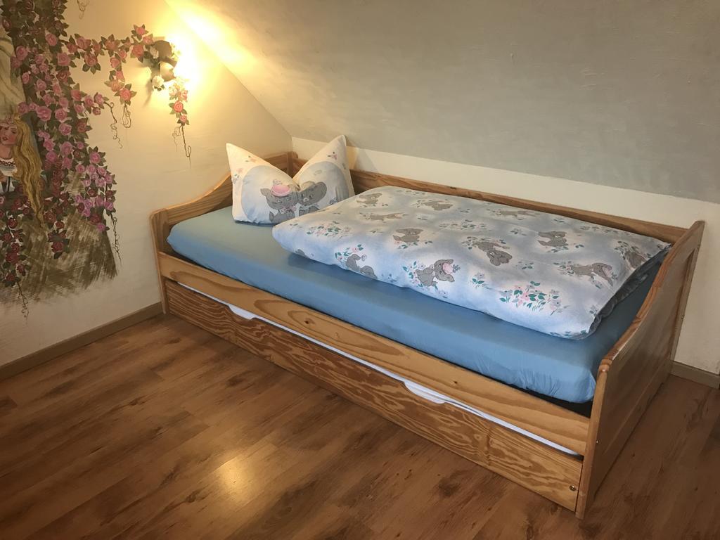 Gästezimmer am Märchenbrunnen Dresden Exterior foto